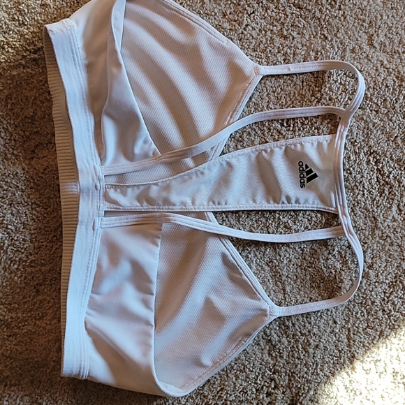 ADIDAS SPORTS BRA 😍 - Picture 3 of 5
